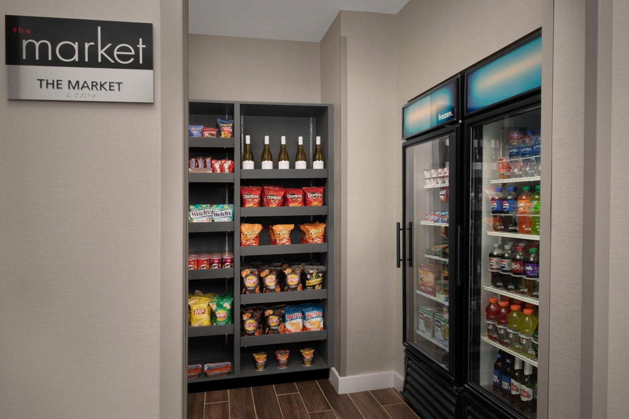 Hotel By Marriott Airport Greensboro