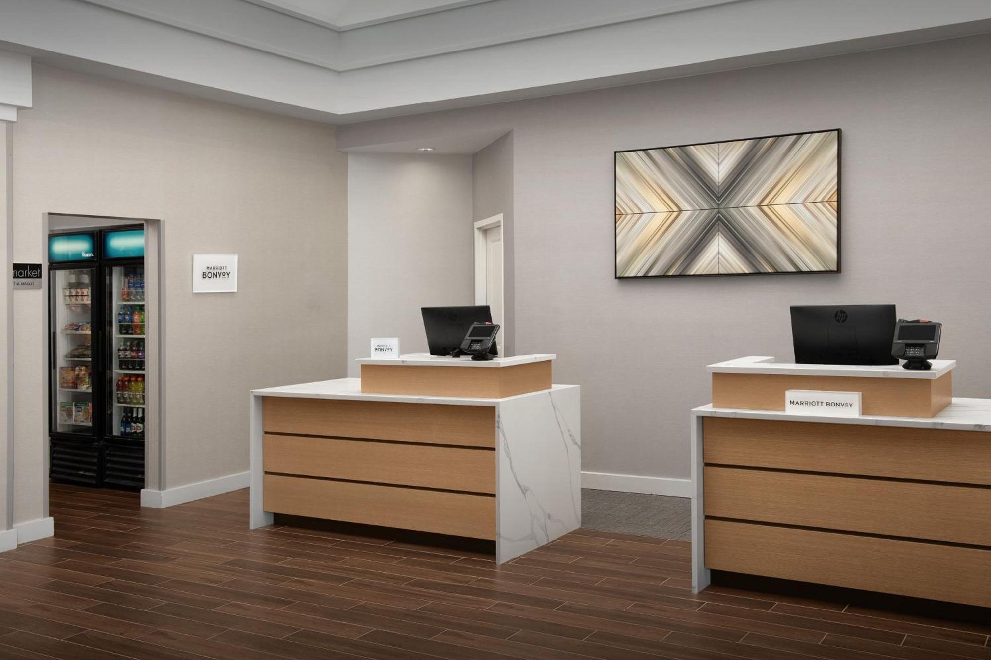 By Marriott Airport 3* Greensboro